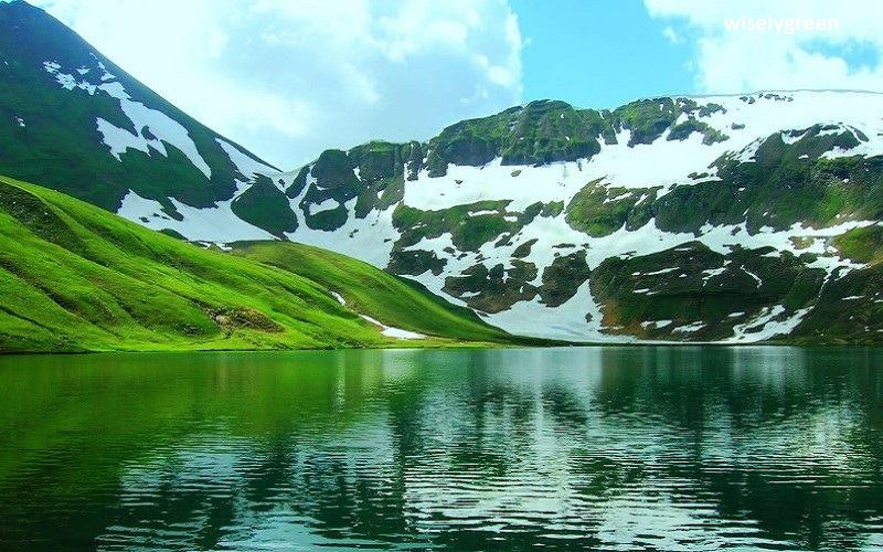 Lulusar Lake